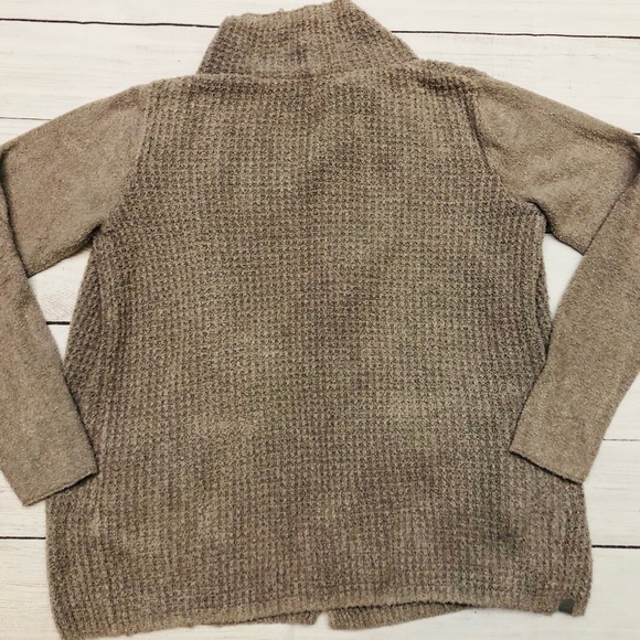 Cozychic Lite Sweater by Barefoot Dreams - Picture 9 of 12